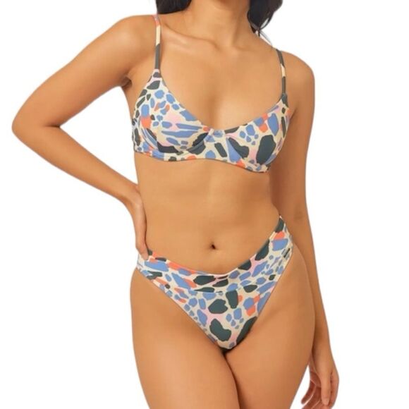 Blackbough 2-Piece Bikini Set Size Large - Picture 15 of 15